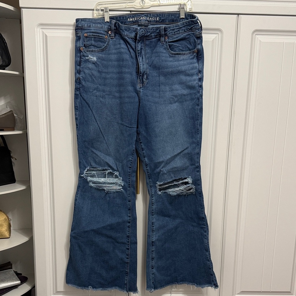 American Eagle Outfitters Women's Flare Jeans in Blue